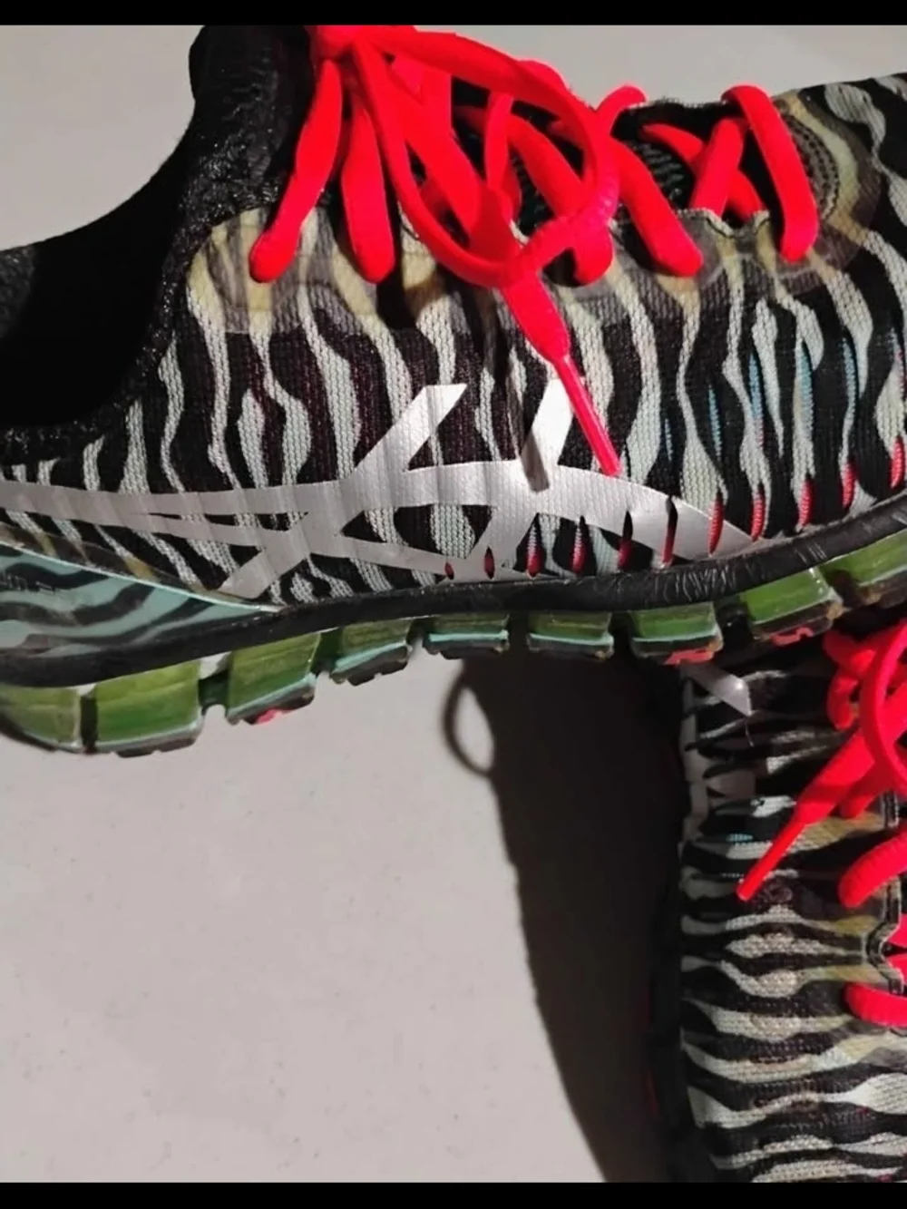 Asics Size 10 GEL Quantum 360 Zebra-Pattern Athletic Shoes with Neon Laces